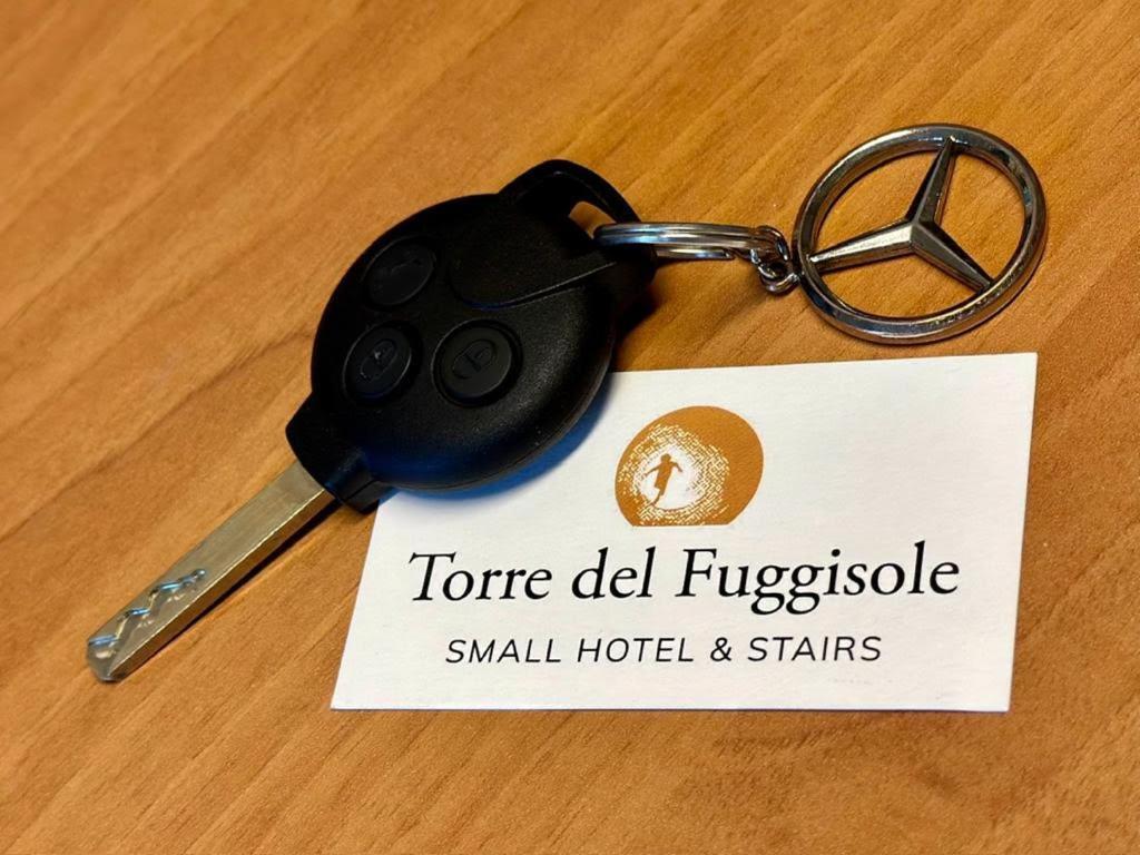 Отель Torre Del Fuggisole Сиена Экстерьер фото